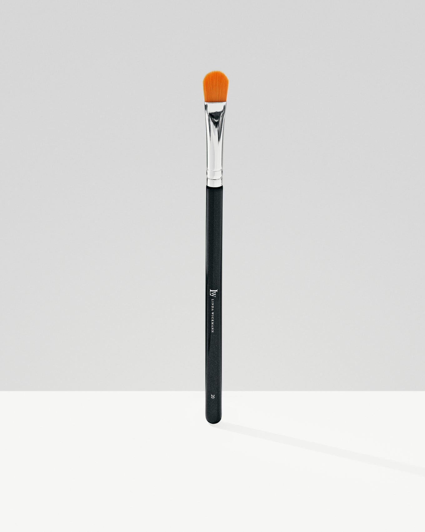 The Flat Curved brush