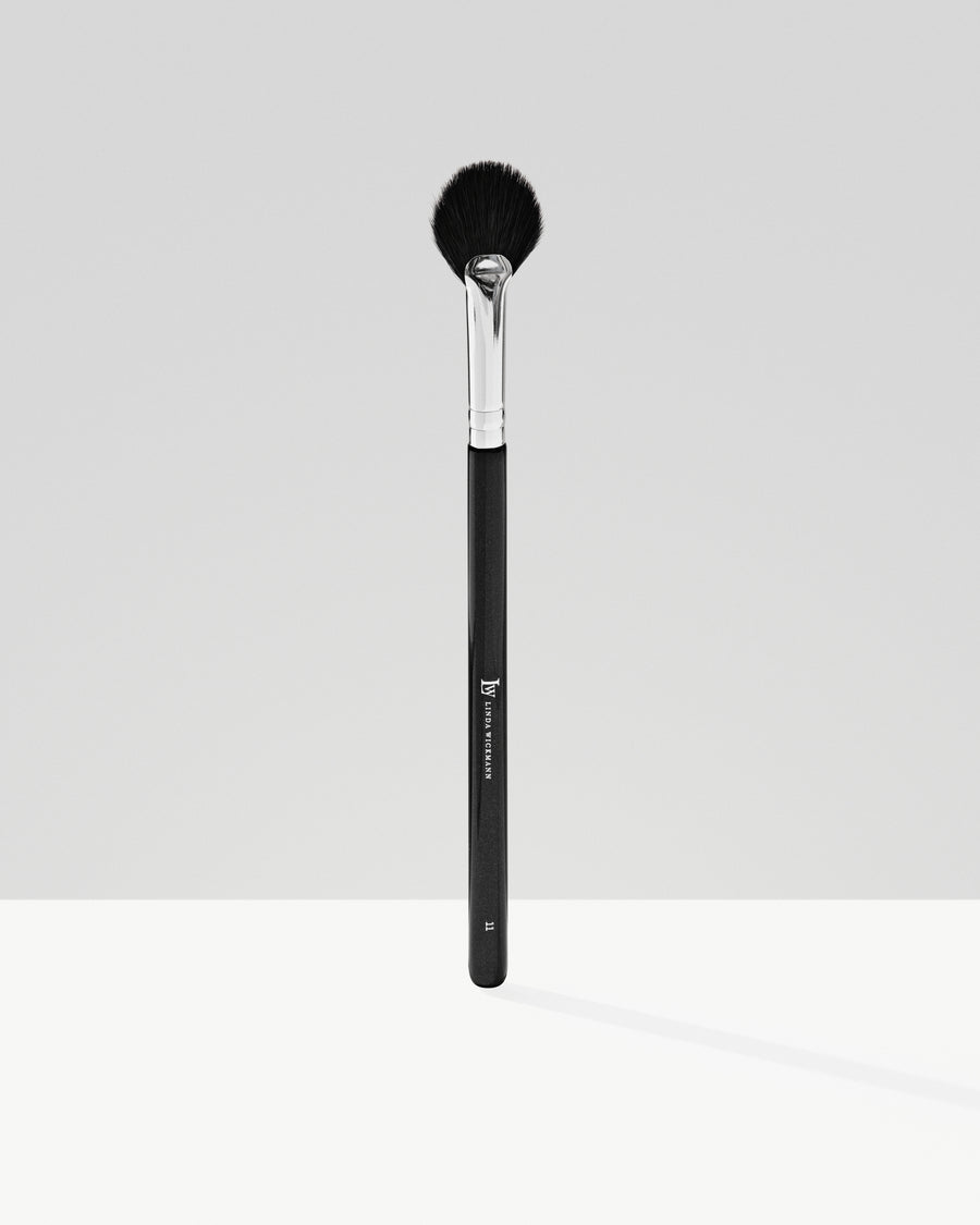 The Mini Fan brush