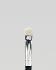 The Flat Eyeshadow brush