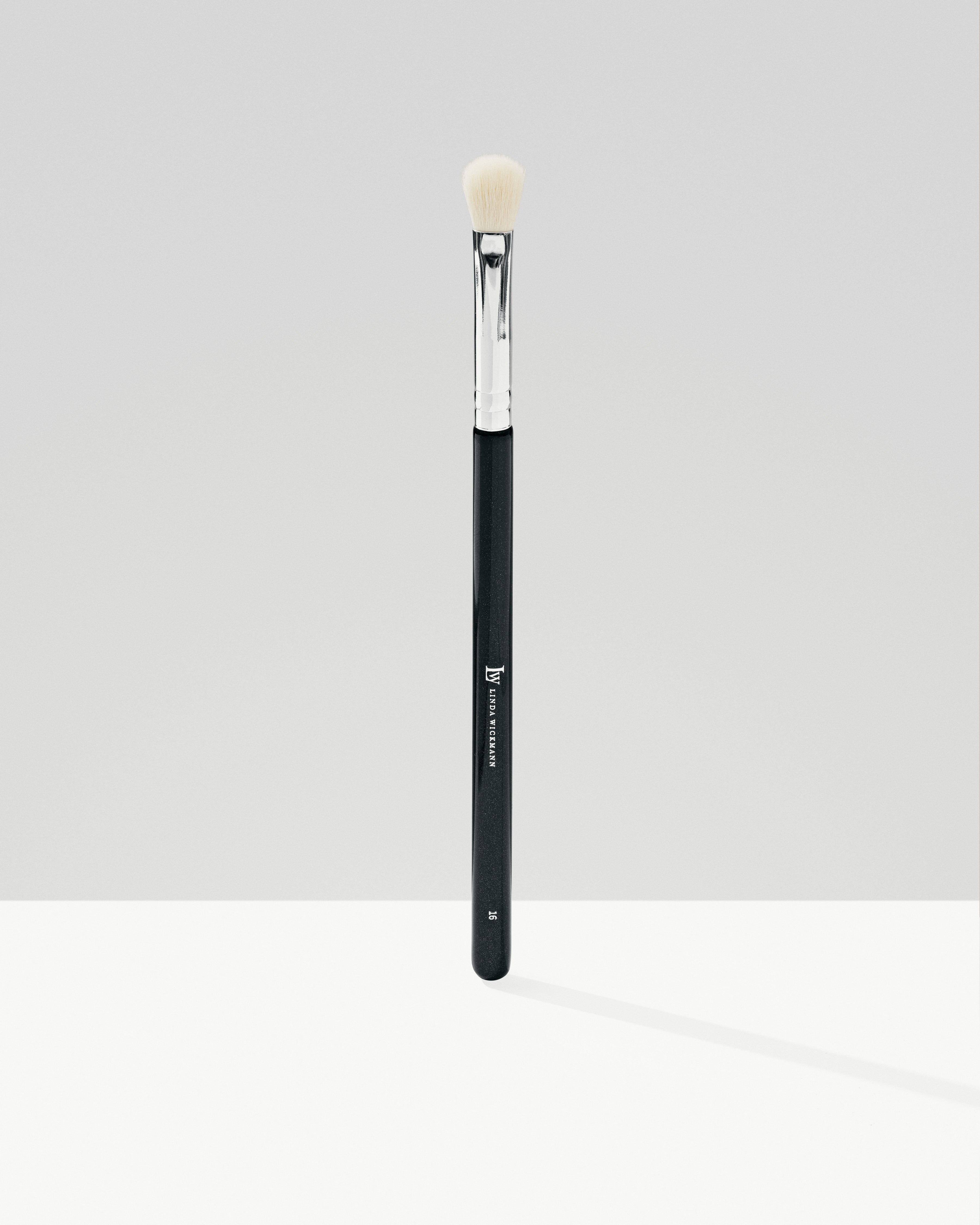 LW Brush No. 16