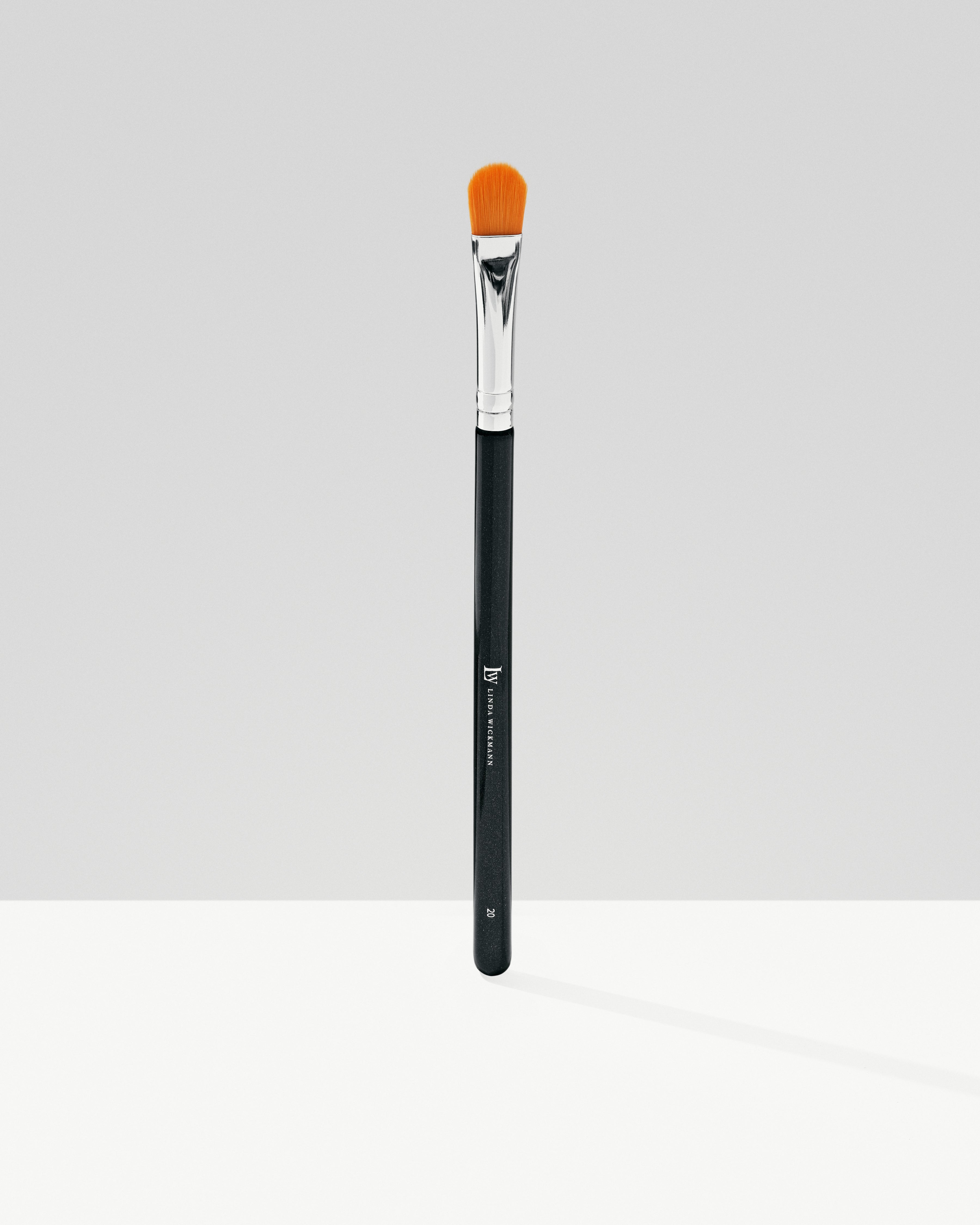 LW Brush No. 20