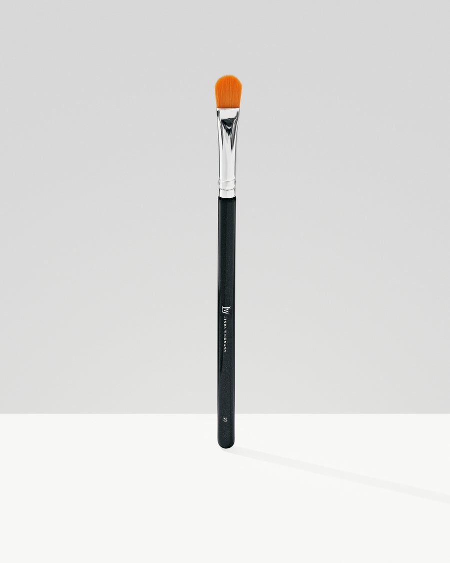 The Flat Curved brush