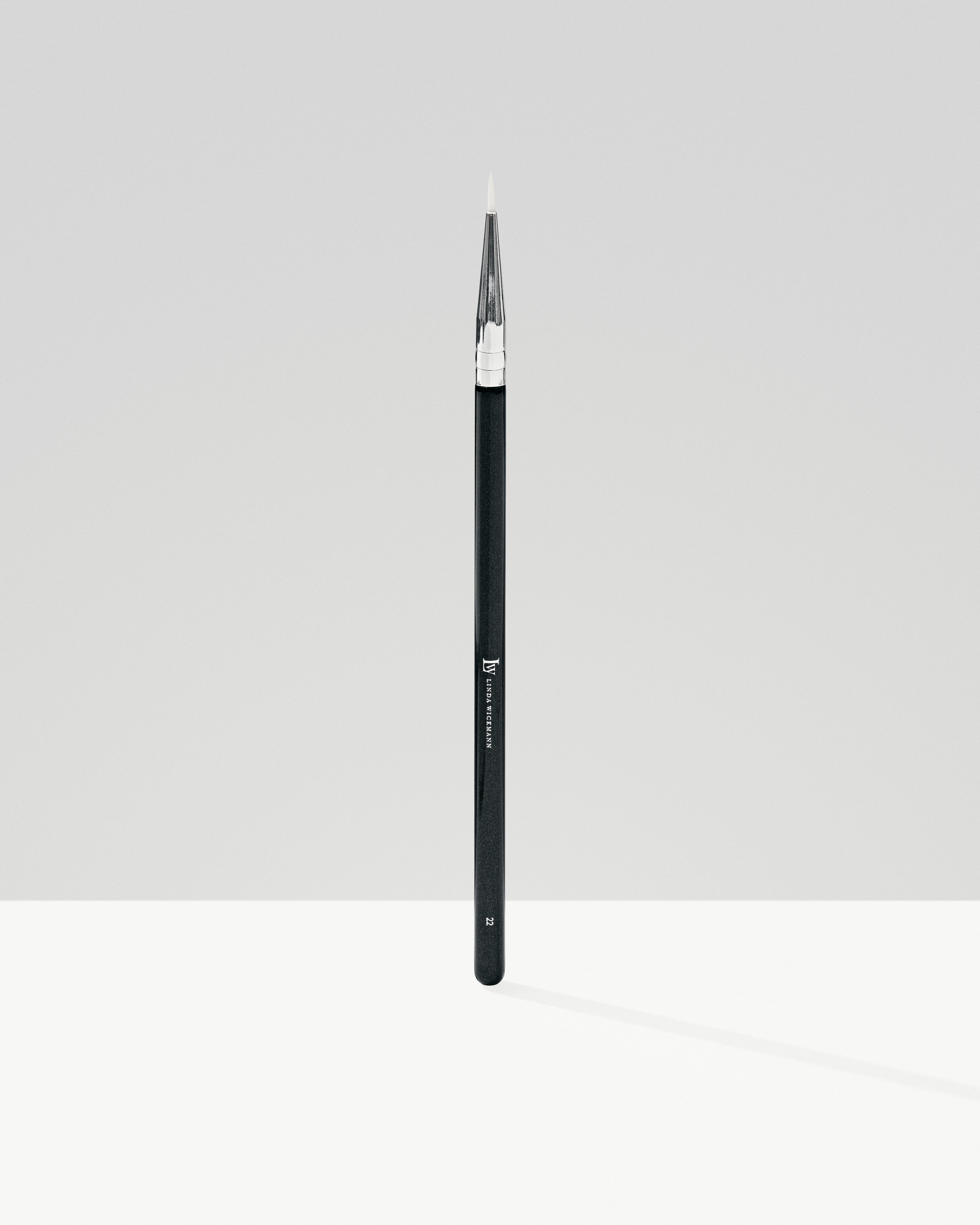 LW Brush No. 22