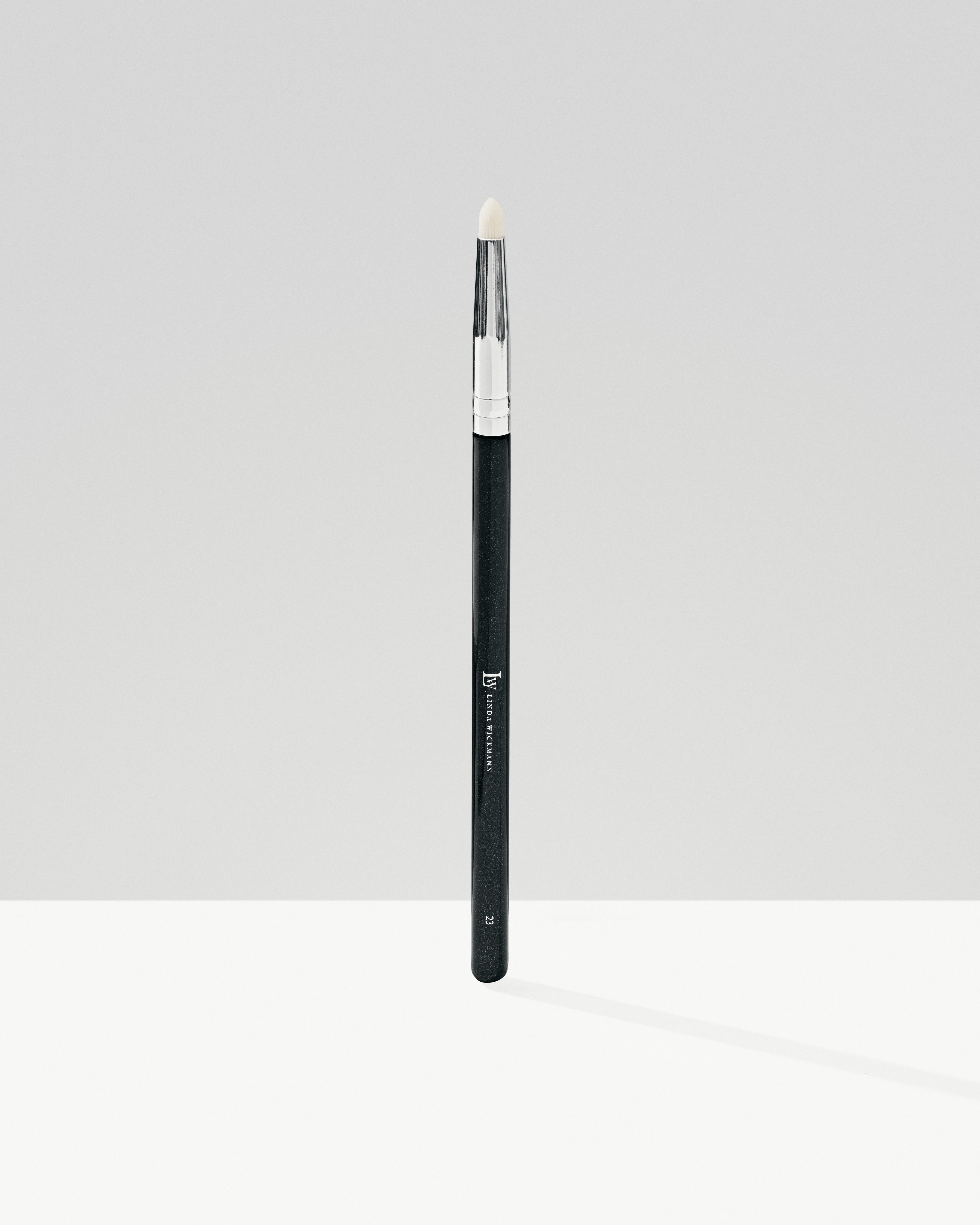 LW Brush No. 23