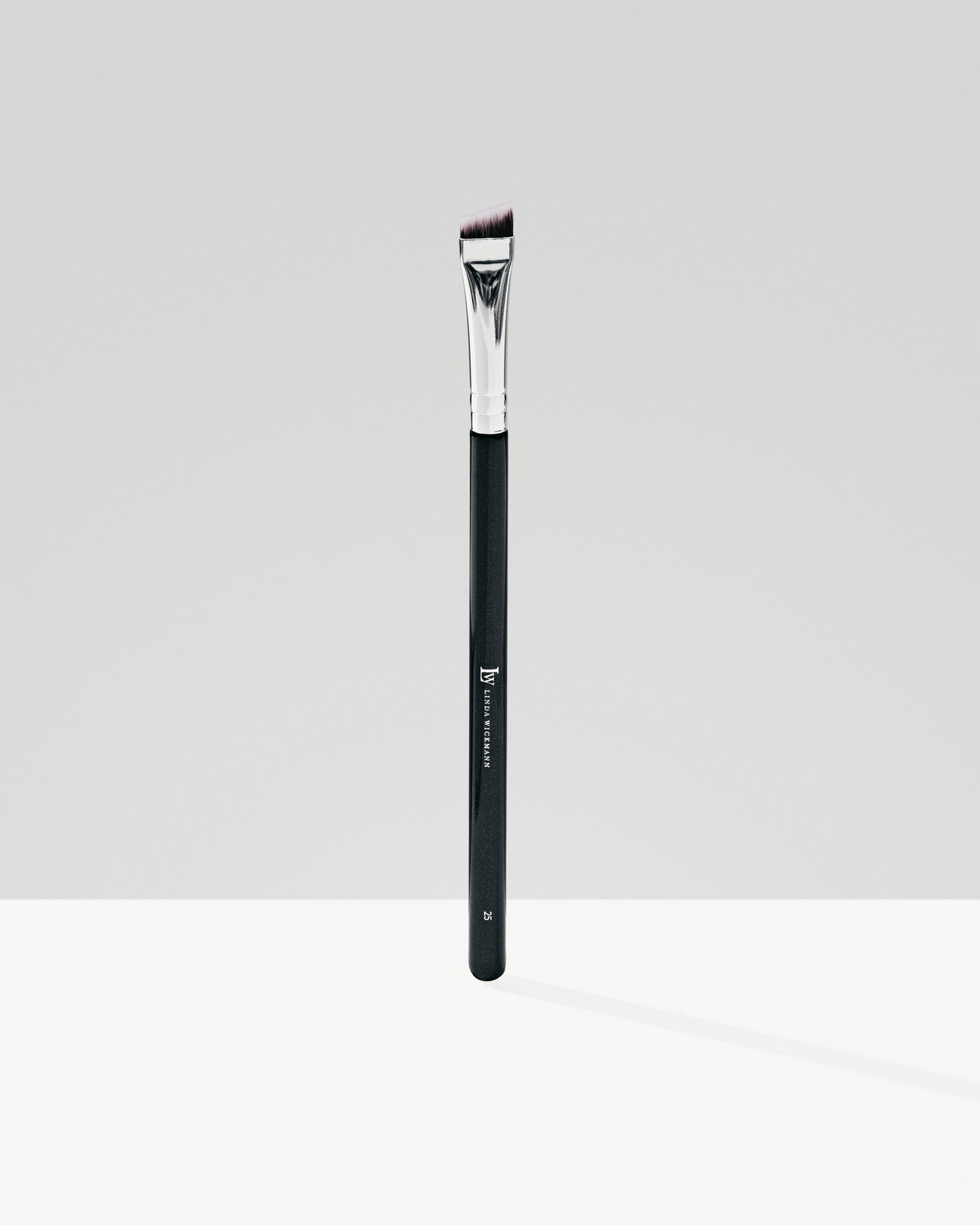 LW Brush No. 25