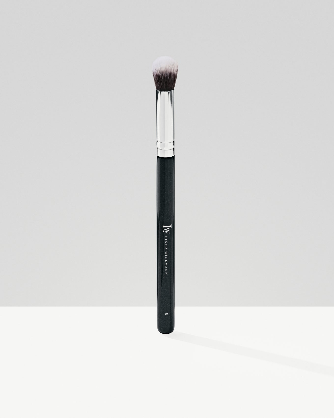 LW Brush No. 8