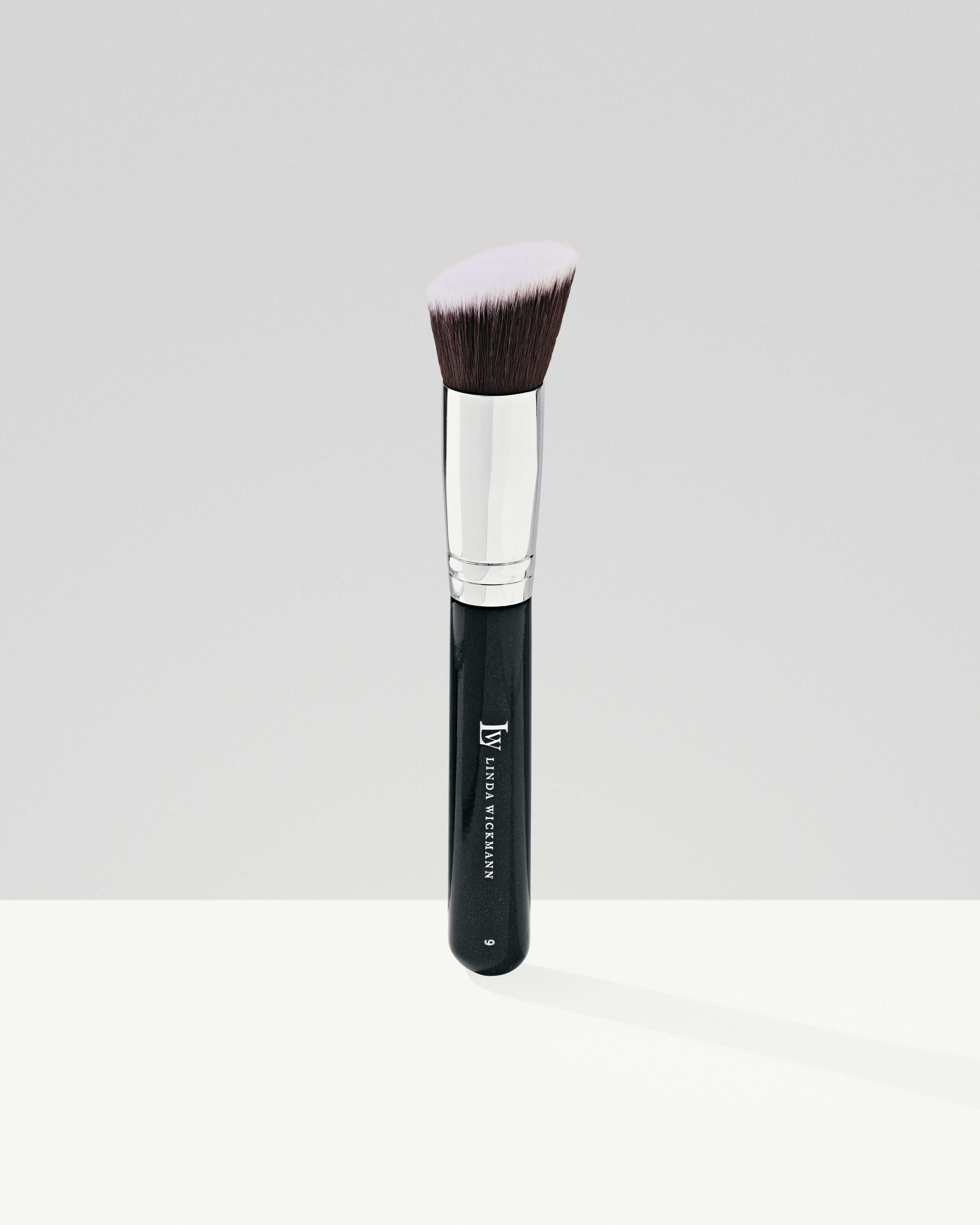 LW Brush No. 9