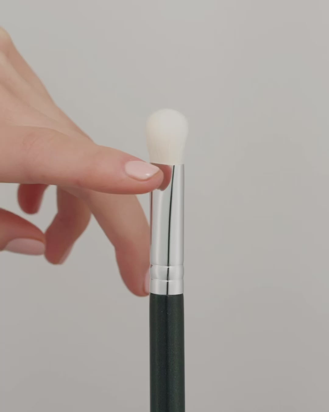 Load video: The Small Powder Press brush