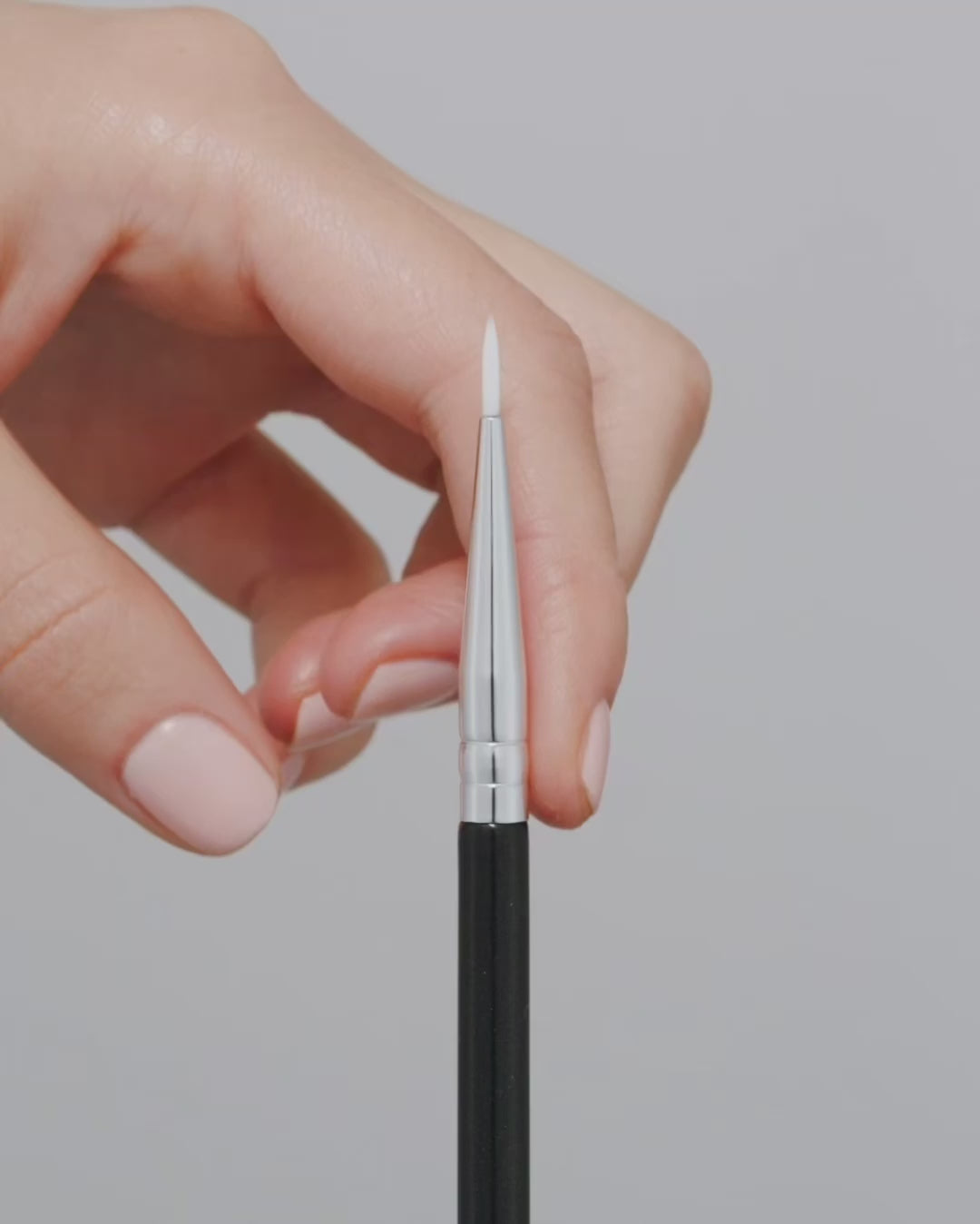 Load video: The Sharp Feline brush